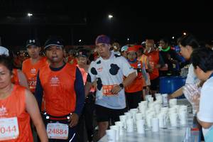 BIB: 2720, 817, 044, 24884
                            <button type="button" onclick="openModal(10663192)" class="btn btn-primary btn-sm float-right btn-popup" data-toggle="modal" data-target=".modal-high-quality">
                        <i class="fas fa-shopping-cart"></i> Add to Cart
                    </button>
                                            <button type="button" onclick="isThisMe(10663192, true)" class="btn btn-success btn-sm float-right btn-popup btn-isme hidden" data-toggle="tooltip" data-placement="bottom" title="นี่คือรูปของคุณใช่ไหม คลิกที่นี่เพื่อเอาเข้าอัลบั้ม">
                        <i class="fas fa-plus"></i> Add to album
                    </button>
                    <button type="button" onclick="isThisMe(10663192, false)" class="btn btn-warning btn-sm float-right btn-popup btn-isnotme hidden">
                        <i class="fas fa-ban"></i> Remove from album
                    </button>