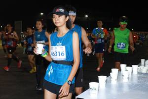 BIB: 100, 4221, 41637, 46316
                            <button type="button" onclick="openModal(10572459)" class="btn btn-primary btn-sm float-right btn-popup" data-toggle="modal" data-target=".modal-high-quality">
                        <i class="fas fa-shopping-cart"></i> Add to Cart
                    </button>
                                            <button type="button" onclick="isThisMe(10572459, true)" class="btn btn-success btn-sm float-right btn-popup btn-isme hidden" data-toggle="tooltip" data-placement="bottom" title="นี่คือรูปของคุณใช่ไหม คลิกที่นี่เพื่อเอาเข้าอัลบั้ม">
                        <i class="fas fa-plus"></i> Add to album
                    </button>
                    <button type="button" onclick="isThisMe(10572459, false)" class="btn btn-warning btn-sm float-right btn-popup btn-isnotme hidden">
                        <i class="fas fa-ban"></i> Remove from album
                    </button>