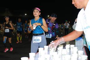 BIB: 43127, 4217, 43300
                            <button type="button" onclick="openModal(10572616)" class="btn btn-primary btn-sm float-right btn-popup" data-toggle="modal" data-target=".modal-high-quality">
                        <i class="fas fa-shopping-cart"></i> Add to Cart
                    </button>
                                            <button type="button" onclick="isThisMe(10572616, true)" class="btn btn-success btn-sm float-right btn-popup btn-isme hidden" data-toggle="tooltip" data-placement="bottom" title="นี่คือรูปของคุณใช่ไหม คลิกที่นี่เพื่อเอาเข้าอัลบั้ม">
                        <i class="fas fa-plus"></i> Add to album
                    </button>
                    <button type="button" onclick="isThisMe(10572616, false)" class="btn btn-warning btn-sm float-right btn-popup btn-isnotme hidden">
                        <i class="fas fa-ban"></i> Remove from album
                    </button>