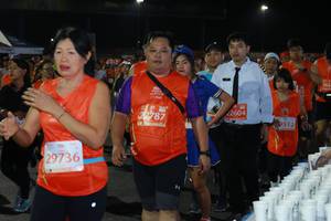 BIB: 266, 2604, 22787, 0512, 29736
                            <button type="button" onclick="openModal(10664883)" class="btn btn-primary btn-sm float-right btn-popup" data-toggle="modal" data-target=".modal-high-quality">
                        <i class="fas fa-shopping-cart"></i> Add to Cart
                    </button>
                                            <button type="button" onclick="isThisMe(10664883, true)" class="btn btn-success btn-sm float-right btn-popup btn-isme hidden" data-toggle="tooltip" data-placement="bottom" title="นี่คือรูปของคุณใช่ไหม คลิกที่นี่เพื่อเอาเข้าอัลบั้ม">
                        <i class="fas fa-plus"></i> Add to album
                    </button>
                    <button type="button" onclick="isThisMe(10664883, false)" class="btn btn-warning btn-sm float-right btn-popup btn-isnotme hidden">
                        <i class="fas fa-ban"></i> Remove from album
                    </button>