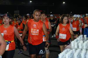BIB: 24247, 21031, 24271
                            <button type="button" onclick="openModal(10663896)" class="btn btn-primary btn-sm float-right btn-popup" data-toggle="modal" data-target=".modal-high-quality">
                        <i class="fas fa-shopping-cart"></i> Add to Cart
                    </button>
                                            <button type="button" onclick="isThisMe(10663896, true)" class="btn btn-success btn-sm float-right btn-popup btn-isme hidden" data-toggle="tooltip" data-placement="bottom" title="นี่คือรูปของคุณใช่ไหม คลิกที่นี่เพื่อเอาเข้าอัลบั้ม">
                        <i class="fas fa-plus"></i> Add to album
                    </button>
                    <button type="button" onclick="isThisMe(10663896, false)" class="btn btn-warning btn-sm float-right btn-popup btn-isnotme hidden">
                        <i class="fas fa-ban"></i> Remove from album
                    </button>