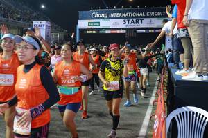 BIB: 5246, 9240, 27420, 3908, 2656
                            <button type="button" onclick="openModal(10651291)" class="btn btn-primary btn-sm float-right btn-popup" data-toggle="modal" data-target=".modal-high-quality">
                        <i class="fas fa-shopping-cart"></i> Add to Cart
                    </button>
                                            <button type="button" onclick="isThisMe(10651291, true)" class="btn btn-success btn-sm float-right btn-popup btn-isme hidden" data-toggle="tooltip" data-placement="bottom" title="นี่คือรูปของคุณใช่ไหม คลิกที่นี่เพื่อเอาเข้าอัลบั้ม">
                        <i class="fas fa-plus"></i> Add to album
                    </button>
                    <button type="button" onclick="isThisMe(10651291, false)" class="btn btn-warning btn-sm float-right btn-popup btn-isnotme hidden">
                        <i class="fas fa-ban"></i> Remove from album
                    </button>