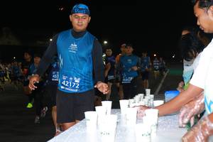 BIB: 45452, 453, 42172
                            <button type="button" onclick="openModal(10572551)" class="btn btn-primary btn-sm float-right btn-popup" data-toggle="modal" data-target=".modal-high-quality">
                        <i class="fas fa-shopping-cart"></i> Add to Cart
                    </button>
                                            <button type="button" onclick="isThisMe(10572551, true)" class="btn btn-success btn-sm float-right btn-popup btn-isme hidden" data-toggle="tooltip" data-placement="bottom" title="นี่คือรูปของคุณใช่ไหม คลิกที่นี่เพื่อเอาเข้าอัลบั้ม">
                        <i class="fas fa-plus"></i> Add to album
                    </button>
                    <button type="button" onclick="isThisMe(10572551, false)" class="btn btn-warning btn-sm float-right btn-popup btn-isnotme hidden">
                        <i class="fas fa-ban"></i> Remove from album
                    </button>