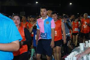 BIB: 45241
                            <button type="button" onclick="openModal(10664731)" class="btn btn-primary btn-sm float-right btn-popup" data-toggle="modal" data-target=".modal-high-quality">
                        <i class="fas fa-shopping-cart"></i> Add to Cart
                    </button>
                                            <button type="button" onclick="isThisMe(10664731, true)" class="btn btn-success btn-sm float-right btn-popup btn-isme hidden" data-toggle="tooltip" data-placement="bottom" title="นี่คือรูปของคุณใช่ไหม คลิกที่นี่เพื่อเอาเข้าอัลบั้ม">
                        <i class="fas fa-plus"></i> Add to album
                    </button>
                    <button type="button" onclick="isThisMe(10664731, false)" class="btn btn-warning btn-sm float-right btn-popup btn-isnotme hidden">
                        <i class="fas fa-ban"></i> Remove from album
                    </button>