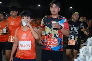 BIB: 239, 21572, 21267, 28493
                            <button type="button" onclick="openModal(10658991)" class="btn btn-primary btn-sm float-right btn-popup" data-toggle="modal" data-target=".modal-high-quality">
                        <i class="fas fa-shopping-cart"></i> Add to Cart
                    </button>
                                            <button type="button" onclick="isThisMe(10658991, true)" class="btn btn-success btn-sm float-right btn-popup btn-isme hidden" data-toggle="tooltip" data-placement="bottom" title="นี่คือรูปของคุณใช่ไหม คลิกที่นี่เพื่อเอาเข้าอัลบั้ม">
                        <i class="fas fa-plus"></i> Add to album
                    </button>
                    <button type="button" onclick="isThisMe(10658991, false)" class="btn btn-warning btn-sm float-right btn-popup btn-isnotme hidden">
                        <i class="fas fa-ban"></i> Remove from album
                    </button>