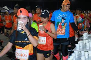 BIB: 222, 22292, 28141, 23405
                            <button type="button" onclick="openModal(10661855)" class="btn btn-primary btn-sm float-right btn-popup" data-toggle="modal" data-target=".modal-high-quality">
                        <i class="fas fa-shopping-cart"></i> Add to Cart
                    </button>
                                            <button type="button" onclick="isThisMe(10661855, true)" class="btn btn-success btn-sm float-right btn-popup btn-isme hidden" data-toggle="tooltip" data-placement="bottom" title="นี่คือรูปของคุณใช่ไหม คลิกที่นี่เพื่อเอาเข้าอัลบั้ม">
                        <i class="fas fa-plus"></i> Add to album
                    </button>
                    <button type="button" onclick="isThisMe(10661855, false)" class="btn btn-warning btn-sm float-right btn-popup btn-isnotme hidden">
                        <i class="fas fa-ban"></i> Remove from album
                    </button>