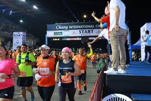 BIB: 525, 29831, 368, 72407
                            <button type="button" onclick="openModal(10653879)" class="btn btn-primary btn-sm float-right btn-popup" data-toggle="modal" data-target=".modal-high-quality">
                        <i class="fas fa-shopping-cart"></i> Add to Cart
                    </button>
                                            <button type="button" onclick="isThisMe(10653879, true)" class="btn btn-success btn-sm float-right btn-popup btn-isme hidden" data-toggle="tooltip" data-placement="bottom" title="นี่คือรูปของคุณใช่ไหม คลิกที่นี่เพื่อเอาเข้าอัลบั้ม">
                        <i class="fas fa-plus"></i> Add to album
                    </button>
                    <button type="button" onclick="isThisMe(10653879, false)" class="btn btn-warning btn-sm float-right btn-popup btn-isnotme hidden">
                        <i class="fas fa-ban"></i> Remove from album
                    </button>
