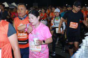 BIB: 21092, 25856, 23748
                            <button type="button" onclick="openModal(10662119)" class="btn btn-primary btn-sm float-right btn-popup" data-toggle="modal" data-target=".modal-high-quality">
                        <i class="fas fa-shopping-cart"></i> Add to Cart
                    </button>
                                            <button type="button" onclick="isThisMe(10662119, true)" class="btn btn-success btn-sm float-right btn-popup btn-isme hidden" data-toggle="tooltip" data-placement="bottom" title="นี่คือรูปของคุณใช่ไหม คลิกที่นี่เพื่อเอาเข้าอัลบั้ม">
                        <i class="fas fa-plus"></i> Add to album
                    </button>
                    <button type="button" onclick="isThisMe(10662119, false)" class="btn btn-warning btn-sm float-right btn-popup btn-isnotme hidden">
                        <i class="fas fa-ban"></i> Remove from album
                    </button>