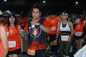 BIB: 22688, 25041, 28449, 0752, 27287
                            <button type="button" onclick="openModal(10664837)" class="btn btn-primary btn-sm float-right btn-popup" data-toggle="modal" data-target=".modal-high-quality">
                        <i class="fas fa-shopping-cart"></i> Add to Cart
                    </button>
                                            <button type="button" onclick="isThisMe(10664837, true)" class="btn btn-success btn-sm float-right btn-popup btn-isme hidden" data-toggle="tooltip" data-placement="bottom" title="นี่คือรูปของคุณใช่ไหม คลิกที่นี่เพื่อเอาเข้าอัลบั้ม">
                        <i class="fas fa-plus"></i> Add to album
                    </button>
                    <button type="button" onclick="isThisMe(10664837, false)" class="btn btn-warning btn-sm float-right btn-popup btn-isnotme hidden">
                        <i class="fas fa-ban"></i> Remove from album
                    </button>