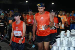 BIB: 26766, 630, 24173
                            <button type="button" onclick="openModal(10661649)" class="btn btn-primary btn-sm float-right btn-popup" data-toggle="modal" data-target=".modal-high-quality">
                        <i class="fas fa-shopping-cart"></i> Add to Cart
                    </button>
                                            <button type="button" onclick="isThisMe(10661649, true)" class="btn btn-success btn-sm float-right btn-popup btn-isme hidden" data-toggle="tooltip" data-placement="bottom" title="นี่คือรูปของคุณใช่ไหม คลิกที่นี่เพื่อเอาเข้าอัลบั้ม">
                        <i class="fas fa-plus"></i> Add to album
                    </button>
                    <button type="button" onclick="isThisMe(10661649, false)" class="btn btn-warning btn-sm float-right btn-popup btn-isnotme hidden">
                        <i class="fas fa-ban"></i> Remove from album
                    </button>