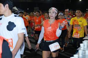 BIB: 26428, 974
                            <button type="button" onclick="openModal(10662302)" class="btn btn-primary btn-sm float-right btn-popup" data-toggle="modal" data-target=".modal-high-quality">
                        <i class="fas fa-shopping-cart"></i> Add to Cart
                    </button>
                                            <button type="button" onclick="isThisMe(10662302, true)" class="btn btn-success btn-sm float-right btn-popup btn-isme hidden" data-toggle="tooltip" data-placement="bottom" title="นี่คือรูปของคุณใช่ไหม คลิกที่นี่เพื่อเอาเข้าอัลบั้ม">
                        <i class="fas fa-plus"></i> Add to album
                    </button>
                    <button type="button" onclick="isThisMe(10662302, false)" class="btn btn-warning btn-sm float-right btn-popup btn-isnotme hidden">
                        <i class="fas fa-ban"></i> Remove from album
                    </button>