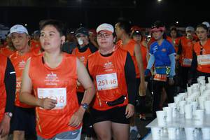 BIB: 23608, 70111, 25146
                            <button type="button" onclick="openModal(10662809)" class="btn btn-primary btn-sm float-right btn-popup" data-toggle="modal" data-target=".modal-high-quality">
                        <i class="fas fa-shopping-cart"></i> Add to Cart
                    </button>
                                            <button type="button" onclick="isThisMe(10662809, true)" class="btn btn-success btn-sm float-right btn-popup btn-isme hidden" data-toggle="tooltip" data-placement="bottom" title="นี่คือรูปของคุณใช่ไหม คลิกที่นี่เพื่อเอาเข้าอัลบั้ม">
                        <i class="fas fa-plus"></i> Add to album
                    </button>
                    <button type="button" onclick="isThisMe(10662809, false)" class="btn btn-warning btn-sm float-right btn-popup btn-isnotme hidden">
                        <i class="fas fa-ban"></i> Remove from album
                    </button>