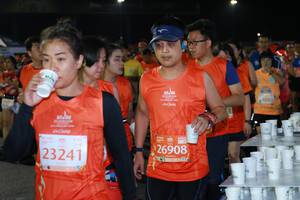 BIB: 1680, 26908, 23241, 
                            <button type="button" onclick="openModal(10662541)" class="btn btn-primary btn-sm float-right btn-popup" data-toggle="modal" data-target=".modal-high-quality">
                        <i class="fas fa-shopping-cart"></i> Add to Cart
                    </button>
                                            <button type="button" onclick="isThisMe(10662541, true)" class="btn btn-success btn-sm float-right btn-popup btn-isme hidden" data-toggle="tooltip" data-placement="bottom" title="นี่คือรูปของคุณใช่ไหม คลิกที่นี่เพื่อเอาเข้าอัลบั้ม">
                        <i class="fas fa-plus"></i> Add to album
                    </button>
                    <button type="button" onclick="isThisMe(10662541, false)" class="btn btn-warning btn-sm float-right btn-popup btn-isnotme hidden">
                        <i class="fas fa-ban"></i> Remove from album
                    </button>