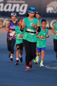 BIB: 055
                            <button type="button" onclick="openModal(10493700)" class="btn btn-primary btn-sm float-right btn-popup" data-toggle="modal" data-target=".modal-high-quality">
                        <i class="fas fa-shopping-cart"></i> Add to Cart
                    </button>
                                            <button type="button" onclick="isThisMe(10493700, true)" class="btn btn-success btn-sm float-right btn-popup btn-isme hidden" data-toggle="tooltip" data-placement="bottom" title="นี่คือรูปของคุณใช่ไหม คลิกที่นี่เพื่อเอาเข้าอัลบั้ม">
                        <i class="fas fa-plus"></i> Add to album
                    </button>
                    <button type="button" onclick="isThisMe(10493700, false)" class="btn btn-warning btn-sm float-right btn-popup btn-isnotme hidden">
                        <i class="fas fa-ban"></i> Remove from album
                    </button>