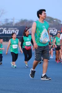 BIB: 52920, 5341, 52886
                            <button type="button" onclick="openModal(10511457)" class="btn btn-primary btn-sm float-right btn-popup" data-toggle="modal" data-target=".modal-high-quality">
                        <i class="fas fa-shopping-cart"></i> Add to Cart
                    </button>
                                            <button type="button" onclick="isThisMe(10511457, true)" class="btn btn-success btn-sm float-right btn-popup btn-isme hidden" data-toggle="tooltip" data-placement="bottom" title="นี่คือรูปของคุณใช่ไหม คลิกที่นี่เพื่อเอาเข้าอัลบั้ม">
                        <i class="fas fa-plus"></i> Add to album
                    </button>
                    <button type="button" onclick="isThisMe(10511457, false)" class="btn btn-warning btn-sm float-right btn-popup btn-isnotme hidden">
                        <i class="fas fa-ban"></i> Remove from album
                    </button>