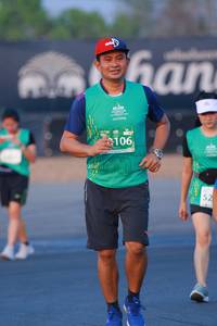 BIB: 106
                            <button type="button" onclick="openModal(10500326)" class="btn btn-primary btn-sm float-right btn-popup" data-toggle="modal" data-target=".modal-high-quality">
                        <i class="fas fa-shopping-cart"></i> Add to Cart
                    </button>
                                            <button type="button" onclick="isThisMe(10500326, true)" class="btn btn-success btn-sm float-right btn-popup btn-isme hidden" data-toggle="tooltip" data-placement="bottom" title="นี่คือรูปของคุณใช่ไหม คลิกที่นี่เพื่อเอาเข้าอัลบั้ม">
                        <i class="fas fa-plus"></i> Add to album
                    </button>
                    <button type="button" onclick="isThisMe(10500326, false)" class="btn btn-warning btn-sm float-right btn-popup btn-isnotme hidden">
                        <i class="fas fa-ban"></i> Remove from album
                    </button>