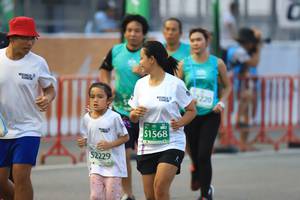 BIB: 2220, 51568, 52229
                            <button type="button" onclick="openModal(10479891)" class="btn btn-primary btn-sm float-right btn-popup" data-toggle="modal" data-target=".modal-high-quality">
                        <i class="fas fa-shopping-cart"></i> Add to Cart
                    </button>
                                            <button type="button" onclick="isThisMe(10479891, true)" class="btn btn-success btn-sm float-right btn-popup btn-isme hidden" data-toggle="tooltip" data-placement="bottom" title="นี่คือรูปของคุณใช่ไหม คลิกที่นี่เพื่อเอาเข้าอัลบั้ม">
                        <i class="fas fa-plus"></i> Add to album
                    </button>
                    <button type="button" onclick="isThisMe(10479891, false)" class="btn btn-warning btn-sm float-right btn-popup btn-isnotme hidden">
                        <i class="fas fa-ban"></i> Remove from album
                    </button>
