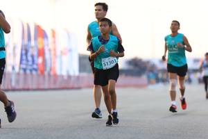 BIB: 51303
                            <button type="button" onclick="openModal(10476809)" class="btn btn-primary btn-sm float-right btn-popup" data-toggle="modal" data-target=".modal-high-quality">
                        <i class="fas fa-shopping-cart"></i> Add to Cart
                    </button>
                                            <button type="button" onclick="isThisMe(10476809, true)" class="btn btn-success btn-sm float-right btn-popup btn-isme hidden" data-toggle="tooltip" data-placement="bottom" title="นี่คือรูปของคุณใช่ไหม คลิกที่นี่เพื่อเอาเข้าอัลบั้ม">
                        <i class="fas fa-plus"></i> Add to album
                    </button>
                    <button type="button" onclick="isThisMe(10476809, false)" class="btn btn-warning btn-sm float-right btn-popup btn-isnotme hidden">
                        <i class="fas fa-ban"></i> Remove from album
                    </button>