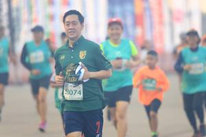 BIB: 3074
                            <button type="button" onclick="openModal(10478534)" class="btn btn-primary btn-sm float-right btn-popup" data-toggle="modal" data-target=".modal-high-quality">
                        <i class="fas fa-shopping-cart"></i> Add to Cart
                    </button>
                                            <button type="button" onclick="isThisMe(10478534, true)" class="btn btn-success btn-sm float-right btn-popup btn-isme hidden" data-toggle="tooltip" data-placement="bottom" title="นี่คือรูปของคุณใช่ไหม คลิกที่นี่เพื่อเอาเข้าอัลบั้ม">
                        <i class="fas fa-plus"></i> Add to album
                    </button>
                    <button type="button" onclick="isThisMe(10478534, false)" class="btn btn-warning btn-sm float-right btn-popup btn-isnotme hidden">
                        <i class="fas fa-ban"></i> Remove from album
                    </button>