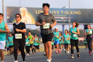 BIB: 52830, 53288
                            <button type="button" onclick="openModal(10476605)" class="btn btn-primary btn-sm float-right btn-popup" data-toggle="modal" data-target=".modal-high-quality">
                        <i class="fas fa-shopping-cart"></i> Add to Cart
                    </button>
                                            <button type="button" onclick="isThisMe(10476605, true)" class="btn btn-success btn-sm float-right btn-popup btn-isme hidden" data-toggle="tooltip" data-placement="bottom" title="นี่คือรูปของคุณใช่ไหม คลิกที่นี่เพื่อเอาเข้าอัลบั้ม">
                        <i class="fas fa-plus"></i> Add to album
                    </button>
                    <button type="button" onclick="isThisMe(10476605, false)" class="btn btn-warning btn-sm float-right btn-popup btn-isnotme hidden">
                        <i class="fas fa-ban"></i> Remove from album
                    </button>