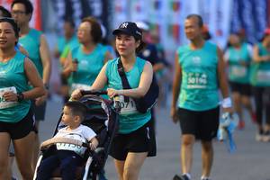 BIB: 071, 26105
                            <button type="button" onclick="openModal(10480105)" class="btn btn-primary btn-sm float-right btn-popup" data-toggle="modal" data-target=".modal-high-quality">
                        <i class="fas fa-shopping-cart"></i> Add to Cart
                    </button>
                                            <button type="button" onclick="isThisMe(10480105, true)" class="btn btn-success btn-sm float-right btn-popup btn-isme hidden" data-toggle="tooltip" data-placement="bottom" title="นี่คือรูปของคุณใช่ไหม คลิกที่นี่เพื่อเอาเข้าอัลบั้ม">
                        <i class="fas fa-plus"></i> Add to album
                    </button>
                    <button type="button" onclick="isThisMe(10480105, false)" class="btn btn-warning btn-sm float-right btn-popup btn-isnotme hidden">
                        <i class="fas fa-ban"></i> Remove from album
                    </button>
