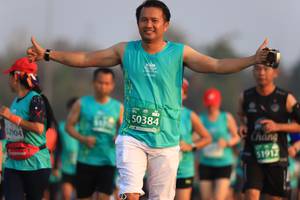 BIB: 50384, 52904, 1912
                            <button type="button" onclick="openModal(10476578)" class="btn btn-primary btn-sm float-right btn-popup" data-toggle="modal" data-target=".modal-high-quality">
                        <i class="fas fa-shopping-cart"></i> Add to Cart
                    </button>
                                            <button type="button" onclick="isThisMe(10476578, true)" class="btn btn-success btn-sm float-right btn-popup btn-isme hidden" data-toggle="tooltip" data-placement="bottom" title="นี่คือรูปของคุณใช่ไหม คลิกที่นี่เพื่อเอาเข้าอัลบั้ม">
                        <i class="fas fa-plus"></i> Add to album
                    </button>
                    <button type="button" onclick="isThisMe(10476578, false)" class="btn btn-warning btn-sm float-right btn-popup btn-isnotme hidden">
                        <i class="fas fa-ban"></i> Remove from album
                    </button>