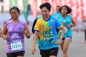 BIB: 52076, 53276, 
                            <button type="button" onclick="openModal(10478202)" class="btn btn-primary btn-sm float-right btn-popup" data-toggle="modal" data-target=".modal-high-quality">
                        <i class="fas fa-shopping-cart"></i> Add to Cart
                    </button>
                                            <button type="button" onclick="isThisMe(10478202, true)" class="btn btn-success btn-sm float-right btn-popup btn-isme hidden" data-toggle="tooltip" data-placement="bottom" title="นี่คือรูปของคุณใช่ไหม คลิกที่นี่เพื่อเอาเข้าอัลบั้ม">
                        <i class="fas fa-plus"></i> Add to album
                    </button>
                    <button type="button" onclick="isThisMe(10478202, false)" class="btn btn-warning btn-sm float-right btn-popup btn-isnotme hidden">
                        <i class="fas fa-ban"></i> Remove from album
                    </button>