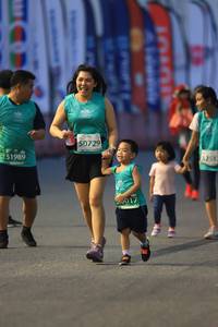 BIB: 50729, 51989, 2512, 017
                            <button type="button" onclick="openModal(10480493)" class="btn btn-primary btn-sm float-right btn-popup" data-toggle="modal" data-target=".modal-high-quality">
                        <i class="fas fa-shopping-cart"></i> Add to Cart
                    </button>
                                            <button type="button" onclick="isThisMe(10480493, true)" class="btn btn-success btn-sm float-right btn-popup btn-isme hidden" data-toggle="tooltip" data-placement="bottom" title="นี่คือรูปของคุณใช่ไหม คลิกที่นี่เพื่อเอาเข้าอัลบั้ม">
                        <i class="fas fa-plus"></i> Add to album
                    </button>
                    <button type="button" onclick="isThisMe(10480493, false)" class="btn btn-warning btn-sm float-right btn-popup btn-isnotme hidden">
                        <i class="fas fa-ban"></i> Remove from album
                    </button>