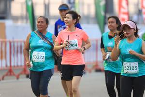 BIB: 204, 53272, 52305
                            <button type="button" onclick="openModal(10478379)" class="btn btn-primary btn-sm float-right btn-popup" data-toggle="modal" data-target=".modal-high-quality">
                        <i class="fas fa-shopping-cart"></i> Add to Cart
                    </button>
                                            <button type="button" onclick="isThisMe(10478379, true)" class="btn btn-success btn-sm float-right btn-popup btn-isme hidden" data-toggle="tooltip" data-placement="bottom" title="นี่คือรูปของคุณใช่ไหม คลิกที่นี่เพื่อเอาเข้าอัลบั้ม">
                        <i class="fas fa-plus"></i> Add to album
                    </button>
                    <button type="button" onclick="isThisMe(10478379, false)" class="btn btn-warning btn-sm float-right btn-popup btn-isnotme hidden">
                        <i class="fas fa-ban"></i> Remove from album
                    </button>