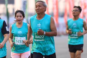 BIB: 0340, 50422, 5233
                            <button type="button" onclick="openModal(10478132)" class="btn btn-primary btn-sm float-right btn-popup" data-toggle="modal" data-target=".modal-high-quality">
                        <i class="fas fa-shopping-cart"></i> Add to Cart
                    </button>
                                            <button type="button" onclick="isThisMe(10478132, true)" class="btn btn-success btn-sm float-right btn-popup btn-isme hidden" data-toggle="tooltip" data-placement="bottom" title="นี่คือรูปของคุณใช่ไหม คลิกที่นี่เพื่อเอาเข้าอัลบั้ม">
                        <i class="fas fa-plus"></i> Add to album
                    </button>
                    <button type="button" onclick="isThisMe(10478132, false)" class="btn btn-warning btn-sm float-right btn-popup btn-isnotme hidden">
                        <i class="fas fa-ban"></i> Remove from album
                    </button>