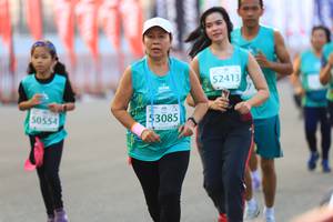 BIB: 52413, 53085, 0554
                            <button type="button" onclick="openModal(10478070)" class="btn btn-primary btn-sm float-right btn-popup" data-toggle="modal" data-target=".modal-high-quality">
                        <i class="fas fa-shopping-cart"></i> Add to Cart
                    </button>
                                            <button type="button" onclick="isThisMe(10478070, true)" class="btn btn-success btn-sm float-right btn-popup btn-isme hidden" data-toggle="tooltip" data-placement="bottom" title="นี่คือรูปของคุณใช่ไหม คลิกที่นี่เพื่อเอาเข้าอัลบั้ม">
                        <i class="fas fa-plus"></i> Add to album
                    </button>
                    <button type="button" onclick="isThisMe(10478070, false)" class="btn btn-warning btn-sm float-right btn-popup btn-isnotme hidden">
                        <i class="fas fa-ban"></i> Remove from album
                    </button>