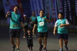 BIB: 53303, 52032, 171, 
                            <button type="button" onclick="openModal(10480776)" class="btn btn-primary btn-sm float-right btn-popup" data-toggle="modal" data-target=".modal-high-quality">
                        <i class="fas fa-shopping-cart"></i> Add to Cart
                    </button>
                                            <button type="button" onclick="isThisMe(10480776, true)" class="btn btn-success btn-sm float-right btn-popup btn-isme hidden" data-toggle="tooltip" data-placement="bottom" title="นี่คือรูปของคุณใช่ไหม คลิกที่นี่เพื่อเอาเข้าอัลบั้ม">
                        <i class="fas fa-plus"></i> Add to album
                    </button>
                    <button type="button" onclick="isThisMe(10480776, false)" class="btn btn-warning btn-sm float-right btn-popup btn-isnotme hidden">
                        <i class="fas fa-ban"></i> Remove from album
                    </button>