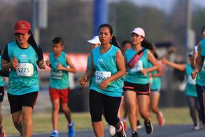 BIB: 5275, 5266
                            <button type="button" onclick="openModal(10476553)" class="btn btn-primary btn-sm float-right btn-popup" data-toggle="modal" data-target=".modal-high-quality">
                        <i class="fas fa-shopping-cart"></i> Add to Cart
                    </button>
                                            <button type="button" onclick="isThisMe(10476553, true)" class="btn btn-success btn-sm float-right btn-popup btn-isme hidden" data-toggle="tooltip" data-placement="bottom" title="นี่คือรูปของคุณใช่ไหม คลิกที่นี่เพื่อเอาเข้าอัลบั้ม">
                        <i class="fas fa-plus"></i> Add to album
                    </button>
                    <button type="button" onclick="isThisMe(10476553, false)" class="btn btn-warning btn-sm float-right btn-popup btn-isnotme hidden">
                        <i class="fas fa-ban"></i> Remove from album
                    </button>