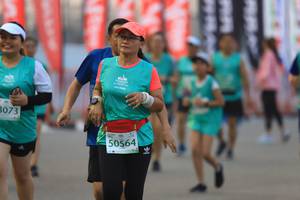 BIB: 3073, 50564
                            <button type="button" onclick="openModal(10479124)" class="btn btn-primary btn-sm float-right btn-popup" data-toggle="modal" data-target=".modal-high-quality">
                        <i class="fas fa-shopping-cart"></i> Add to Cart
                    </button>
                                            <button type="button" onclick="isThisMe(10479124, true)" class="btn btn-success btn-sm float-right btn-popup btn-isme hidden" data-toggle="tooltip" data-placement="bottom" title="นี่คือรูปของคุณใช่ไหม คลิกที่นี่เพื่อเอาเข้าอัลบั้ม">
                        <i class="fas fa-plus"></i> Add to album
                    </button>
                    <button type="button" onclick="isThisMe(10479124, false)" class="btn btn-warning btn-sm float-right btn-popup btn-isnotme hidden">
                        <i class="fas fa-ban"></i> Remove from album
                    </button>