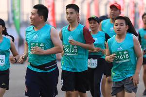 BIB: 50120, 31618, 2335
                            <button type="button" onclick="openModal(10478069)" class="btn btn-primary btn-sm float-right btn-popup" data-toggle="modal" data-target=".modal-high-quality">
                        <i class="fas fa-shopping-cart"></i> Add to Cart
                    </button>
                                            <button type="button" onclick="isThisMe(10478069, true)" class="btn btn-success btn-sm float-right btn-popup btn-isme hidden" data-toggle="tooltip" data-placement="bottom" title="นี่คือรูปของคุณใช่ไหม คลิกที่นี่เพื่อเอาเข้าอัลบั้ม">
                        <i class="fas fa-plus"></i> Add to album
                    </button>
                    <button type="button" onclick="isThisMe(10478069, false)" class="btn btn-warning btn-sm float-right btn-popup btn-isnotme hidden">
                        <i class="fas fa-ban"></i> Remove from album
                    </button>