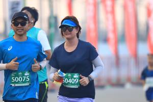 BIB: 50075, 30409
                            <button type="button" onclick="openModal(10478371)" class="btn btn-primary btn-sm float-right btn-popup" data-toggle="modal" data-target=".modal-high-quality">
                        <i class="fas fa-shopping-cart"></i> Add to Cart
                    </button>
                                            <button type="button" onclick="isThisMe(10478371, true)" class="btn btn-success btn-sm float-right btn-popup btn-isme hidden" data-toggle="tooltip" data-placement="bottom" title="นี่คือรูปของคุณใช่ไหม คลิกที่นี่เพื่อเอาเข้าอัลบั้ม">
                        <i class="fas fa-plus"></i> Add to album
                    </button>
                    <button type="button" onclick="isThisMe(10478371, false)" class="btn btn-warning btn-sm float-right btn-popup btn-isnotme hidden">
                        <i class="fas fa-ban"></i> Remove from album
                    </button>