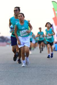 BIB: 5246
                            <button type="button" onclick="openModal(10477013)" class="btn btn-primary btn-sm float-right btn-popup" data-toggle="modal" data-target=".modal-high-quality">
                        <i class="fas fa-shopping-cart"></i> Add to Cart
                    </button>
                                            <button type="button" onclick="isThisMe(10477013, true)" class="btn btn-success btn-sm float-right btn-popup btn-isme hidden" data-toggle="tooltip" data-placement="bottom" title="นี่คือรูปของคุณใช่ไหม คลิกที่นี่เพื่อเอาเข้าอัลบั้ม">
                        <i class="fas fa-plus"></i> Add to album
                    </button>
                    <button type="button" onclick="isThisMe(10477013, false)" class="btn btn-warning btn-sm float-right btn-popup btn-isnotme hidden">
                        <i class="fas fa-ban"></i> Remove from album
                    </button>