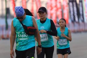 BIB: 51697, 0693, 52243
                            <button type="button" onclick="openModal(10477868)" class="btn btn-primary btn-sm float-right btn-popup" data-toggle="modal" data-target=".modal-high-quality">
                        <i class="fas fa-shopping-cart"></i> Add to Cart
                    </button>
                                            <button type="button" onclick="isThisMe(10477868, true)" class="btn btn-success btn-sm float-right btn-popup btn-isme hidden" data-toggle="tooltip" data-placement="bottom" title="นี่คือรูปของคุณใช่ไหม คลิกที่นี่เพื่อเอาเข้าอัลบั้ม">
                        <i class="fas fa-plus"></i> Add to album
                    </button>
                    <button type="button" onclick="isThisMe(10477868, false)" class="btn btn-warning btn-sm float-right btn-popup btn-isnotme hidden">
                        <i class="fas fa-ban"></i> Remove from album
                    </button>