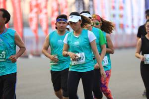 BIB: 287
                            <button type="button" onclick="openModal(10477701)" class="btn btn-primary btn-sm float-right btn-popup" data-toggle="modal" data-target=".modal-high-quality">
                        <i class="fas fa-shopping-cart"></i> Add to Cart
                    </button>
                                            <button type="button" onclick="isThisMe(10477701, true)" class="btn btn-success btn-sm float-right btn-popup btn-isme hidden" data-toggle="tooltip" data-placement="bottom" title="นี่คือรูปของคุณใช่ไหม คลิกที่นี่เพื่อเอาเข้าอัลบั้ม">
                        <i class="fas fa-plus"></i> Add to album
                    </button>
                    <button type="button" onclick="isThisMe(10477701, false)" class="btn btn-warning btn-sm float-right btn-popup btn-isnotme hidden">
                        <i class="fas fa-ban"></i> Remove from album
                    </button>