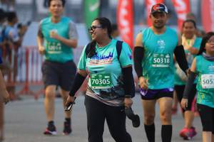 BIB: 50318, 70305, 505
                            <button type="button" onclick="openModal(10479947)" class="btn btn-primary btn-sm float-right btn-popup" data-toggle="modal" data-target=".modal-high-quality">
                        <i class="fas fa-shopping-cart"></i> Add to Cart
                    </button>
                                            <button type="button" onclick="isThisMe(10479947, true)" class="btn btn-success btn-sm float-right btn-popup btn-isme hidden" data-toggle="tooltip" data-placement="bottom" title="นี่คือรูปของคุณใช่ไหม คลิกที่นี่เพื่อเอาเข้าอัลบั้ม">
                        <i class="fas fa-plus"></i> Add to album
                    </button>
                    <button type="button" onclick="isThisMe(10479947, false)" class="btn btn-warning btn-sm float-right btn-popup btn-isnotme hidden">
                        <i class="fas fa-ban"></i> Remove from album
                    </button>