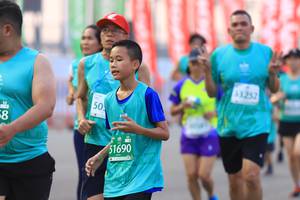 BIB: 3252, 1690
                            <button type="button" onclick="openModal(10478232)" class="btn btn-primary btn-sm float-right btn-popup" data-toggle="modal" data-target=".modal-high-quality">
                        <i class="fas fa-shopping-cart"></i> Add to Cart
                    </button>
                                            <button type="button" onclick="isThisMe(10478232, true)" class="btn btn-success btn-sm float-right btn-popup btn-isme hidden" data-toggle="tooltip" data-placement="bottom" title="นี่คือรูปของคุณใช่ไหม คลิกที่นี่เพื่อเอาเข้าอัลบั้ม">
                        <i class="fas fa-plus"></i> Add to album
                    </button>
                    <button type="button" onclick="isThisMe(10478232, false)" class="btn btn-warning btn-sm float-right btn-popup btn-isnotme hidden">
                        <i class="fas fa-ban"></i> Remove from album
                    </button>