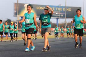 BIB: 155, 50059, 51679, 702
                            <button type="button" onclick="openModal(10476645)" class="btn btn-primary btn-sm float-right btn-popup" data-toggle="modal" data-target=".modal-high-quality">
                        <i class="fas fa-shopping-cart"></i> Add to Cart
                    </button>
                                            <button type="button" onclick="isThisMe(10476645, true)" class="btn btn-success btn-sm float-right btn-popup btn-isme hidden" data-toggle="tooltip" data-placement="bottom" title="นี่คือรูปของคุณใช่ไหม คลิกที่นี่เพื่อเอาเข้าอัลบั้ม">
                        <i class="fas fa-plus"></i> Add to album
                    </button>
                    <button type="button" onclick="isThisMe(10476645, false)" class="btn btn-warning btn-sm float-right btn-popup btn-isnotme hidden">
                        <i class="fas fa-ban"></i> Remove from album
                    </button>