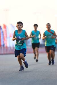 BIB: 515
                            <button type="button" onclick="openModal(10476858)" class="btn btn-primary btn-sm float-right btn-popup" data-toggle="modal" data-target=".modal-high-quality">
                        <i class="fas fa-shopping-cart"></i> Add to Cart
                    </button>
                                            <button type="button" onclick="isThisMe(10476858, true)" class="btn btn-success btn-sm float-right btn-popup btn-isme hidden" data-toggle="tooltip" data-placement="bottom" title="นี่คือรูปของคุณใช่ไหม คลิกที่นี่เพื่อเอาเข้าอัลบั้ม">
                        <i class="fas fa-plus"></i> Add to album
                    </button>
                    <button type="button" onclick="isThisMe(10476858, false)" class="btn btn-warning btn-sm float-right btn-popup btn-isnotme hidden">
                        <i class="fas fa-ban"></i> Remove from album
                    </button>