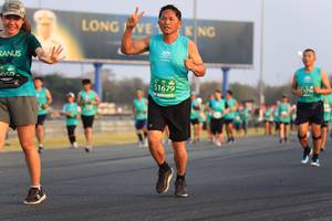 BIB: 059, 51679
                            <button type="button" onclick="openModal(10476653)" class="btn btn-primary btn-sm float-right btn-popup" data-toggle="modal" data-target=".modal-high-quality">
                        <i class="fas fa-shopping-cart"></i> Add to Cart
                    </button>
                                            <button type="button" onclick="isThisMe(10476653, true)" class="btn btn-success btn-sm float-right btn-popup btn-isme hidden" data-toggle="tooltip" data-placement="bottom" title="นี่คือรูปของคุณใช่ไหม คลิกที่นี่เพื่อเอาเข้าอัลบั้ม">
                        <i class="fas fa-plus"></i> Add to album
                    </button>
                    <button type="button" onclick="isThisMe(10476653, false)" class="btn btn-warning btn-sm float-right btn-popup btn-isnotme hidden">
                        <i class="fas fa-ban"></i> Remove from album
                    </button>