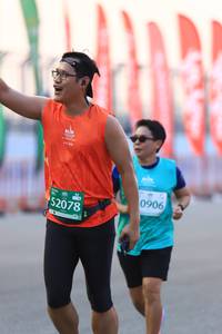 BIB: 0906, 52078
                            <button type="button" onclick="openModal(10477598)" class="btn btn-primary btn-sm float-right btn-popup" data-toggle="modal" data-target=".modal-high-quality">
                        <i class="fas fa-shopping-cart"></i> Add to Cart
                    </button>
                                            <button type="button" onclick="isThisMe(10477598, true)" class="btn btn-success btn-sm float-right btn-popup btn-isme hidden" data-toggle="tooltip" data-placement="bottom" title="นี่คือรูปของคุณใช่ไหม คลิกที่นี่เพื่อเอาเข้าอัลบั้ม">
                        <i class="fas fa-plus"></i> Add to album
                    </button>
                    <button type="button" onclick="isThisMe(10477598, false)" class="btn btn-warning btn-sm float-right btn-popup btn-isnotme hidden">
                        <i class="fas fa-ban"></i> Remove from album
                    </button>