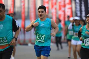 BIB: 50123, 450, 505, 
                            <button type="button" onclick="openModal(10479095)" class="btn btn-primary btn-sm float-right btn-popup" data-toggle="modal" data-target=".modal-high-quality">
                        <i class="fas fa-shopping-cart"></i> Add to Cart
                    </button>
                                            <button type="button" onclick="isThisMe(10479095, true)" class="btn btn-success btn-sm float-right btn-popup btn-isme hidden" data-toggle="tooltip" data-placement="bottom" title="นี่คือรูปของคุณใช่ไหม คลิกที่นี่เพื่อเอาเข้าอัลบั้ม">
                        <i class="fas fa-plus"></i> Add to album
                    </button>
                    <button type="button" onclick="isThisMe(10479095, false)" class="btn btn-warning btn-sm float-right btn-popup btn-isnotme hidden">
                        <i class="fas fa-ban"></i> Remove from album
                    </button>