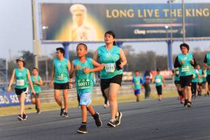 BIB: 51151, 50011
                            <button type="button" onclick="openModal(10476598)" class="btn btn-primary btn-sm float-right btn-popup" data-toggle="modal" data-target=".modal-high-quality">
                        <i class="fas fa-shopping-cart"></i> Add to Cart
                    </button>
                                            <button type="button" onclick="isThisMe(10476598, true)" class="btn btn-success btn-sm float-right btn-popup btn-isme hidden" data-toggle="tooltip" data-placement="bottom" title="นี่คือรูปของคุณใช่ไหม คลิกที่นี่เพื่อเอาเข้าอัลบั้ม">
                        <i class="fas fa-plus"></i> Add to album
                    </button>
                    <button type="button" onclick="isThisMe(10476598, false)" class="btn btn-warning btn-sm float-right btn-popup btn-isnotme hidden">
                        <i class="fas fa-ban"></i> Remove from album
                    </button>