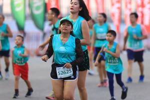 BIB: 1515, 52625
                            <button type="button" onclick="openModal(10478318)" class="btn btn-primary btn-sm float-right btn-popup" data-toggle="modal" data-target=".modal-high-quality">
                        <i class="fas fa-shopping-cart"></i> Add to Cart
                    </button>
                                            <button type="button" onclick="isThisMe(10478318, true)" class="btn btn-success btn-sm float-right btn-popup btn-isme hidden" data-toggle="tooltip" data-placement="bottom" title="นี่คือรูปของคุณใช่ไหม คลิกที่นี่เพื่อเอาเข้าอัลบั้ม">
                        <i class="fas fa-plus"></i> Add to album
                    </button>
                    <button type="button" onclick="isThisMe(10478318, false)" class="btn btn-warning btn-sm float-right btn-popup btn-isnotme hidden">
                        <i class="fas fa-ban"></i> Remove from album
                    </button>