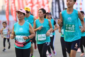 BIB: 51825, 50796, 52925
                            <button type="button" onclick="openModal(10478101)" class="btn btn-primary btn-sm float-right btn-popup" data-toggle="modal" data-target=".modal-high-quality">
                        <i class="fas fa-shopping-cart"></i> Add to Cart
                    </button>
                                            <button type="button" onclick="isThisMe(10478101, true)" class="btn btn-success btn-sm float-right btn-popup btn-isme hidden" data-toggle="tooltip" data-placement="bottom" title="นี่คือรูปของคุณใช่ไหม คลิกที่นี่เพื่อเอาเข้าอัลบั้ม">
                        <i class="fas fa-plus"></i> Add to album
                    </button>
                    <button type="button" onclick="isThisMe(10478101, false)" class="btn btn-warning btn-sm float-right btn-popup btn-isnotme hidden">
                        <i class="fas fa-ban"></i> Remove from album
                    </button>