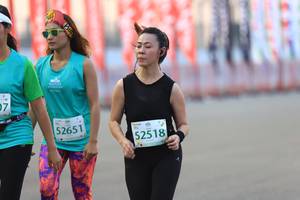 BIB: 52651, 52518
                            <button type="button" onclick="openModal(10477721)" class="btn btn-primary btn-sm float-right btn-popup" data-toggle="modal" data-target=".modal-high-quality">
                        <i class="fas fa-shopping-cart"></i> Add to Cart
                    </button>
                                            <button type="button" onclick="isThisMe(10477721, true)" class="btn btn-success btn-sm float-right btn-popup btn-isme hidden" data-toggle="tooltip" data-placement="bottom" title="นี่คือรูปของคุณใช่ไหม คลิกที่นี่เพื่อเอาเข้าอัลบั้ม">
                        <i class="fas fa-plus"></i> Add to album
                    </button>
                    <button type="button" onclick="isThisMe(10477721, false)" class="btn btn-warning btn-sm float-right btn-popup btn-isnotme hidden">
                        <i class="fas fa-ban"></i> Remove from album
                    </button>